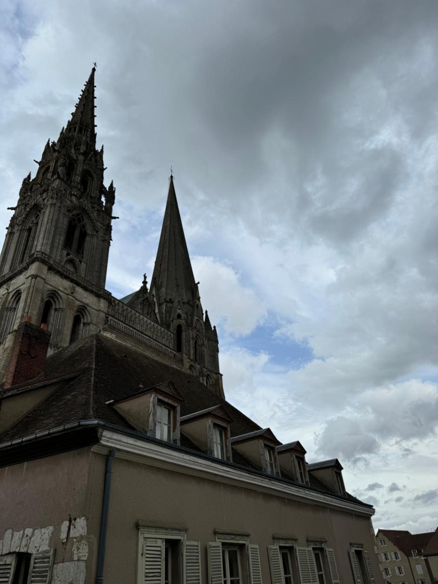 Le Cheval Gris - Parvis Cathedrale - Hyper Centre Lejlighed Chartres Eksteriør billede